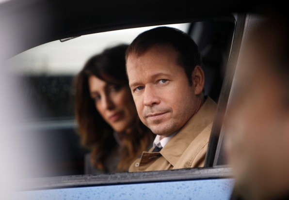 Danny Donnie Wahlberg and Jackie Jennifer Esposito investigate a murder 
