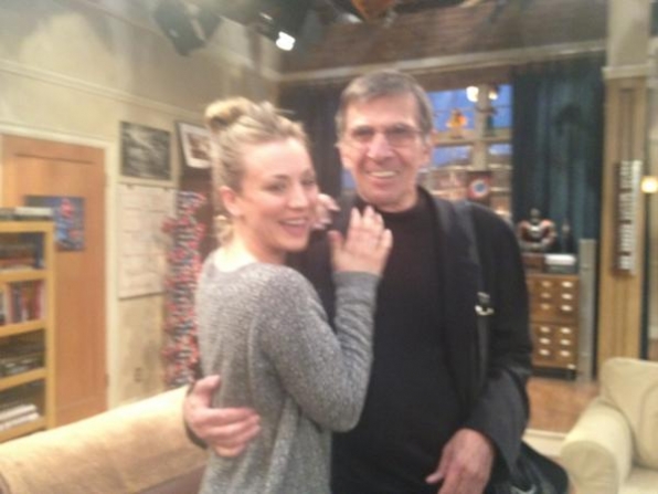 Anb8uyUCAAAznbr_nimoy.jpg